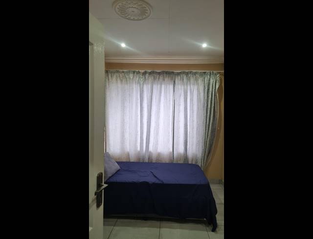12 BEDROOM HOUSE FOR SALE IN SUNNYRIDGE